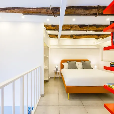 Spagnoli Housing By Wonderful Italy * Neapel